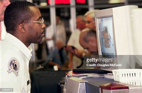 Tsa X Ray Machine Photos and Premium High Res Pictures - Getty Images