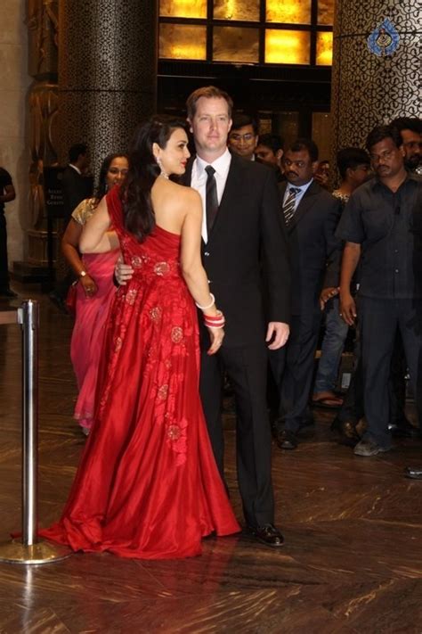 Preity Zinta Reception Party - Photo 18 of 34