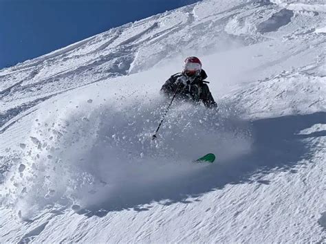 Japan Ski Season - The Perfect Time to Hit the Slopes