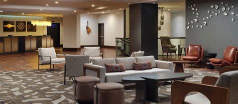 Explore the DoubleTree by Hilton Hotel Nashville Downtown | SPIRE ...