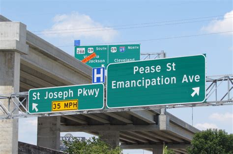 Txdot Says Redesigned Exit Should Help Traffic Flow At A Freeway