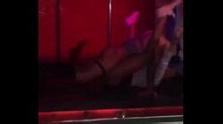 Mc Pipokinha Fazendo Sexo Oral No Palco Xvideos Xxx Filmes Porno