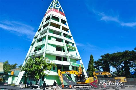 Menara Flobamora Milik Korem Ws Dirobohkan Ini Alasannya Antara