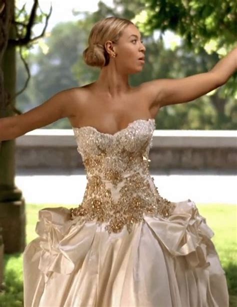 Beyonce Wedding Dress - teoshumor