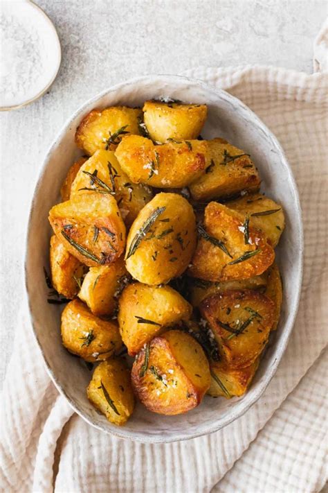 The Best Crispy Maris Piper Roast Potatoes Recipe The Real Food Geek