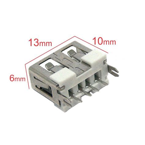 Conector USB Fêmea 180º trava 10mm