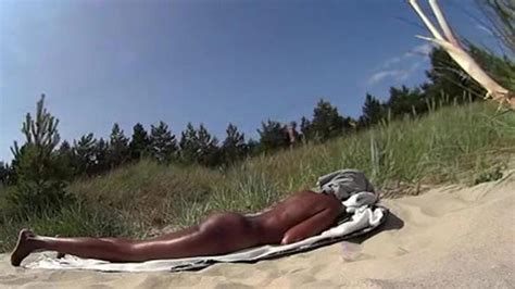 Black Girl Naked And Oiled At The Beach Tnaflix