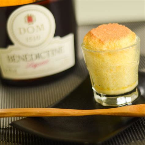 Recette Le Soufflé Dessert à La Bénédictine Cuisine Madame Figaro