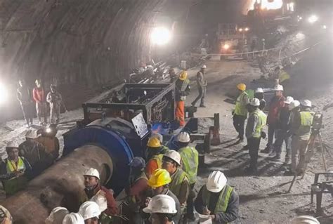 Uttarakhand Tunnel Collapse BIG NEWS On Way As Rescuers Enter