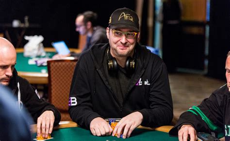 Wsop Phil Hellmuth Als Shortstack Bei Der K Dealers Choice