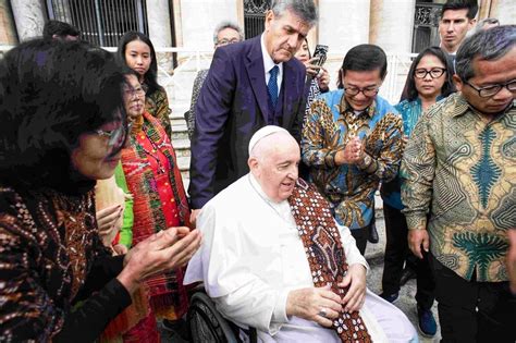 Batik Tulis Karyanya Diterima Paus Fransiskus GKBRAy Adipati Paku Alam