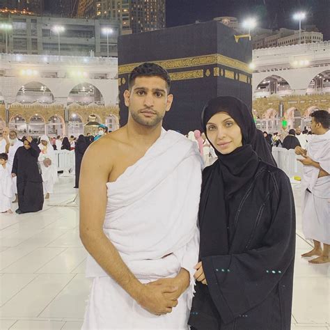 British-Pakistani Boxer Amir Khan Performing Umrah With His Wife - Sports Images & Photos