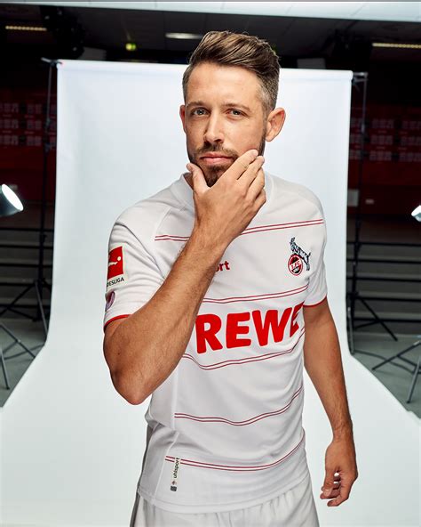 Les Maillots Du Fc Cologne 2021 2022 Lancés Par Uhlsport