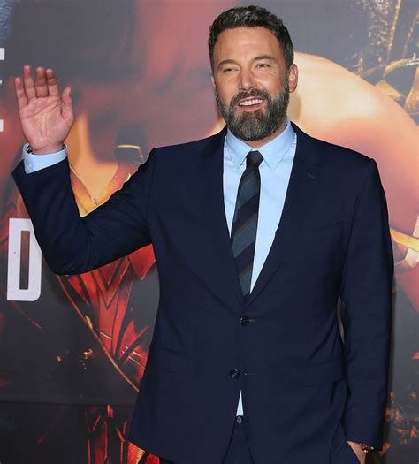 Descubrir 118 Imagen Ben Affleck Batman Shirtless Abzlocalmx