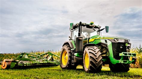 Maszyny Rolnicze John Deere Czym Wyróżnia Się Amerykański Producent