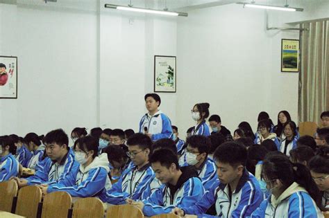 倾听学生心声 助力学生成长——我校举行学生座谈会 江苏省徐州医药高等职业学校