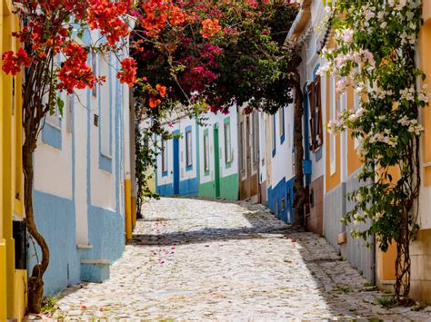 Best Time To Visit Portugal When To Go And Travel Tips Travellers 🧳