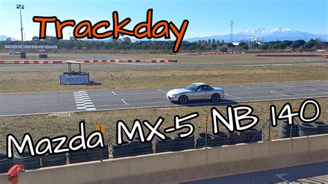 Sortie De Piste Et Course Contre Mazda Mx Lors Du Trackday Sur Le