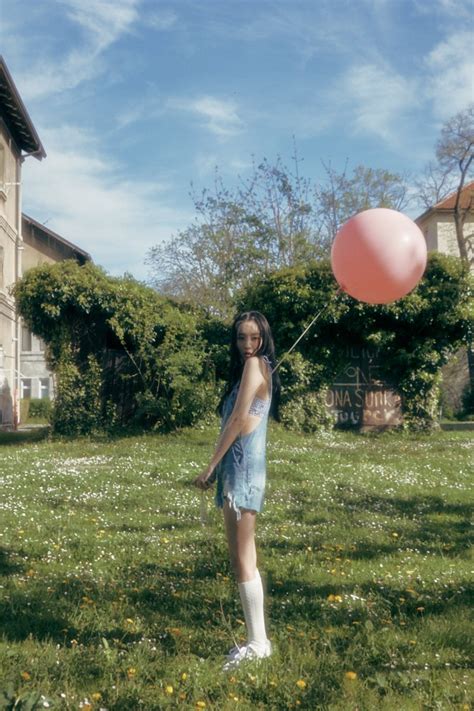 Sunmi Pamerkan Senyum Manis Di Foto Konsep Balloon In Love KoreanIndo