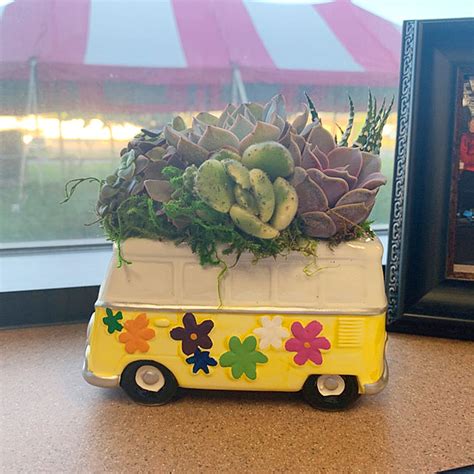 These Volkswagen Bus Succulent Planters Have A Hippie Vibe To Them