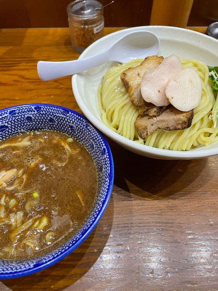 『濃厚煮干つけ麺 大盛』麺や百日紅のレビュー ラーメンデータベース