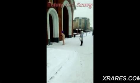 Russian Woan Walks Naked On Snow Xrares