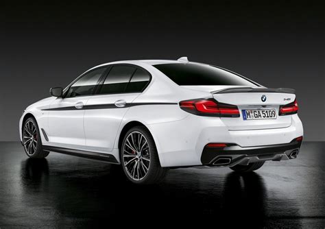 小改款G30 BMW 5 Series 正式发布48V轻度混合动力系统上身 爱玩库