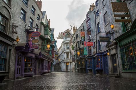 A Tour of Harry Potter's Diagon Alley at Universal Orlando