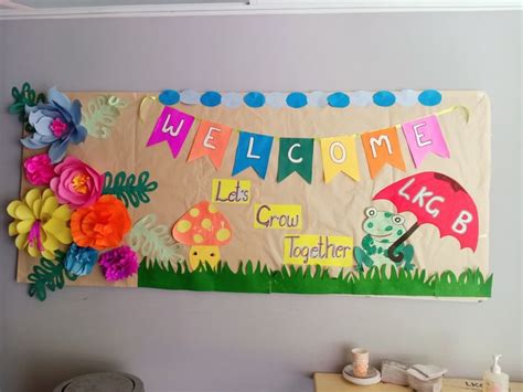 Welcome board Kindergarten | School board decoration, Preschool arts ...