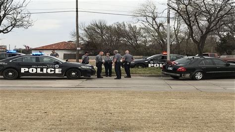 Man In Custody Following Police Chase Near Ne 50th And Lincoln