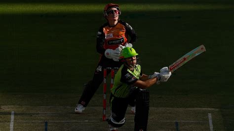 Sydney Thunder Women Beat Perth Scorchers Women By 7 Wkts 6b Rem