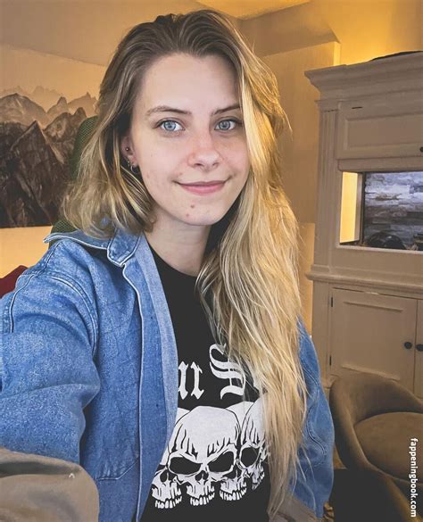 NoisyButters Nude OnlyFans Leaks Fappening FappeningBook