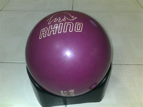 KEDAI BOWLING ONLINE: URETHANE BOWLING BALL BRUNSWICK RHINO 13 LBS