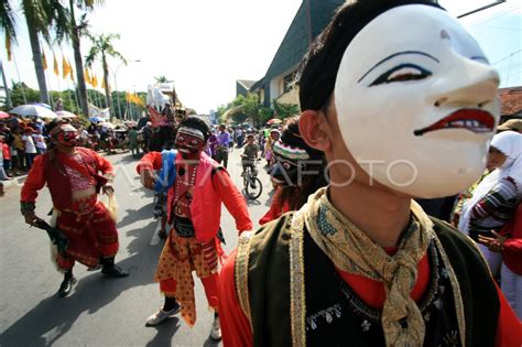 Kirab Budaya Antara Foto