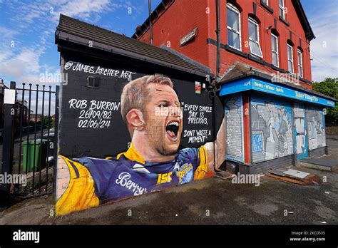 A Mural Inheadingley Leeds To Pay Tribute To Leeds Rhinos Rugby Player