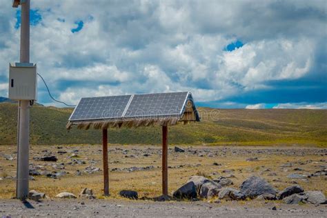 Painéis Solares Fotovoltaicos Em Larga Escala Modernos Na Região