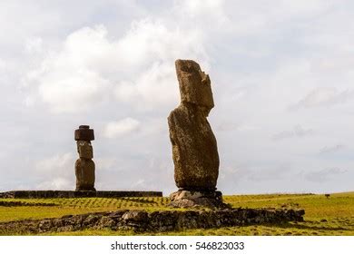 Moai Rapa Nui National Park Easter Stock Photo 546823033 | Shutterstock