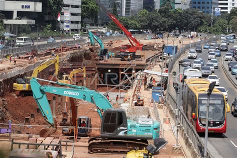 Pembangunan Terowongan Jalur Mrt Antara Foto