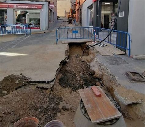 Obras De Renovaci N De Abastecimiento De La Calle Resbal N