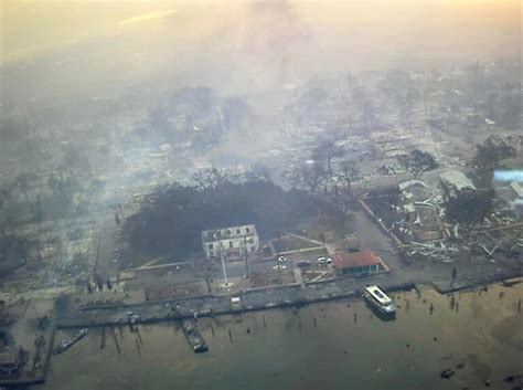 Photo Side By Side Before And After Wildfire Of Lahaina Maui