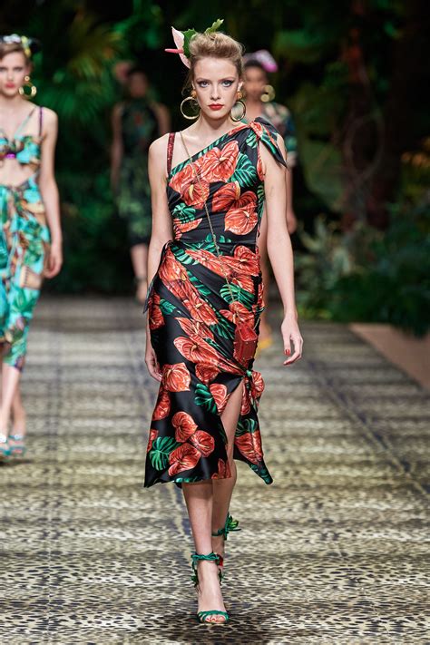 Dolce And Gabbana Spring 2020 Ready To Wear Fashion Show Collection See The Complete Dolce