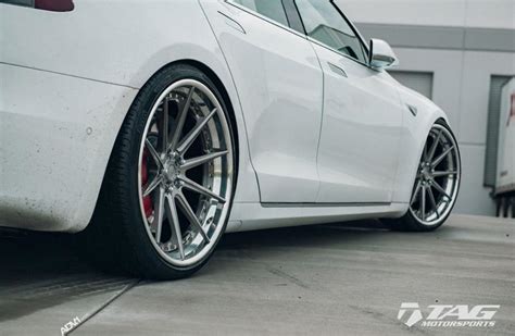 Elegantes Tesla Model S Auf 22 Zoll Adv 1 Wheels Alufelgen