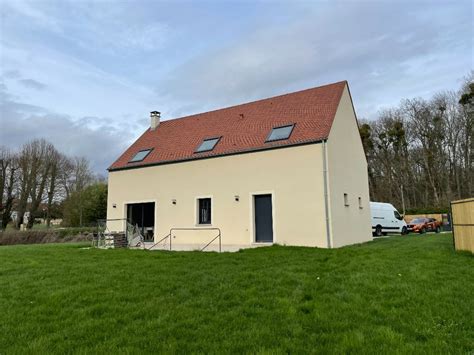 Maison Traditionnelle FONTENAY TRESIGNY 130 M2 VENDU Immobilier