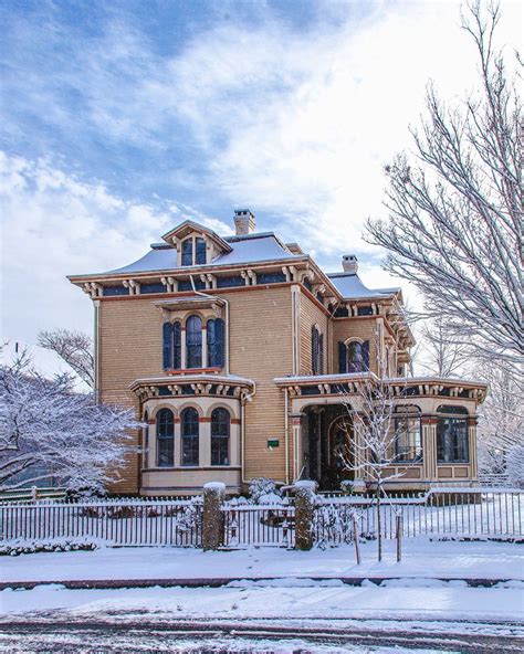 Victorian Houses: Photo