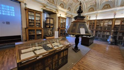 El Archivo de la Catedral de Santiago organiza una exposición con