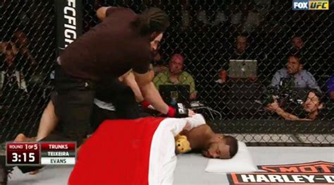 Rashad Evans Is A Sleepy Little Guy In These KO Photoshops