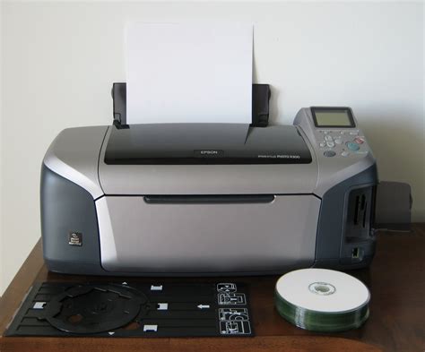 bibi moves: Epson Stylus Photo R300 Printer + Printable CDs + Some Photo Paper