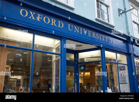 Oxford university press shop hi-res stock photography and images - Alamy