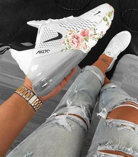 Pin By Valeriie Joan On Nike Sneakers Fashion Outfits Sneakers