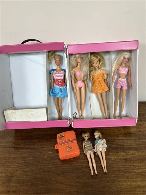 Great Finds Online Auctions Vintage The World Of Barbie Doll Trunk